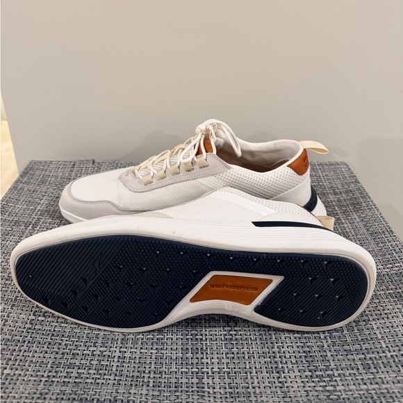 Wolf & Shepard Crossover Victory Sneaker - Picture 4 of 5